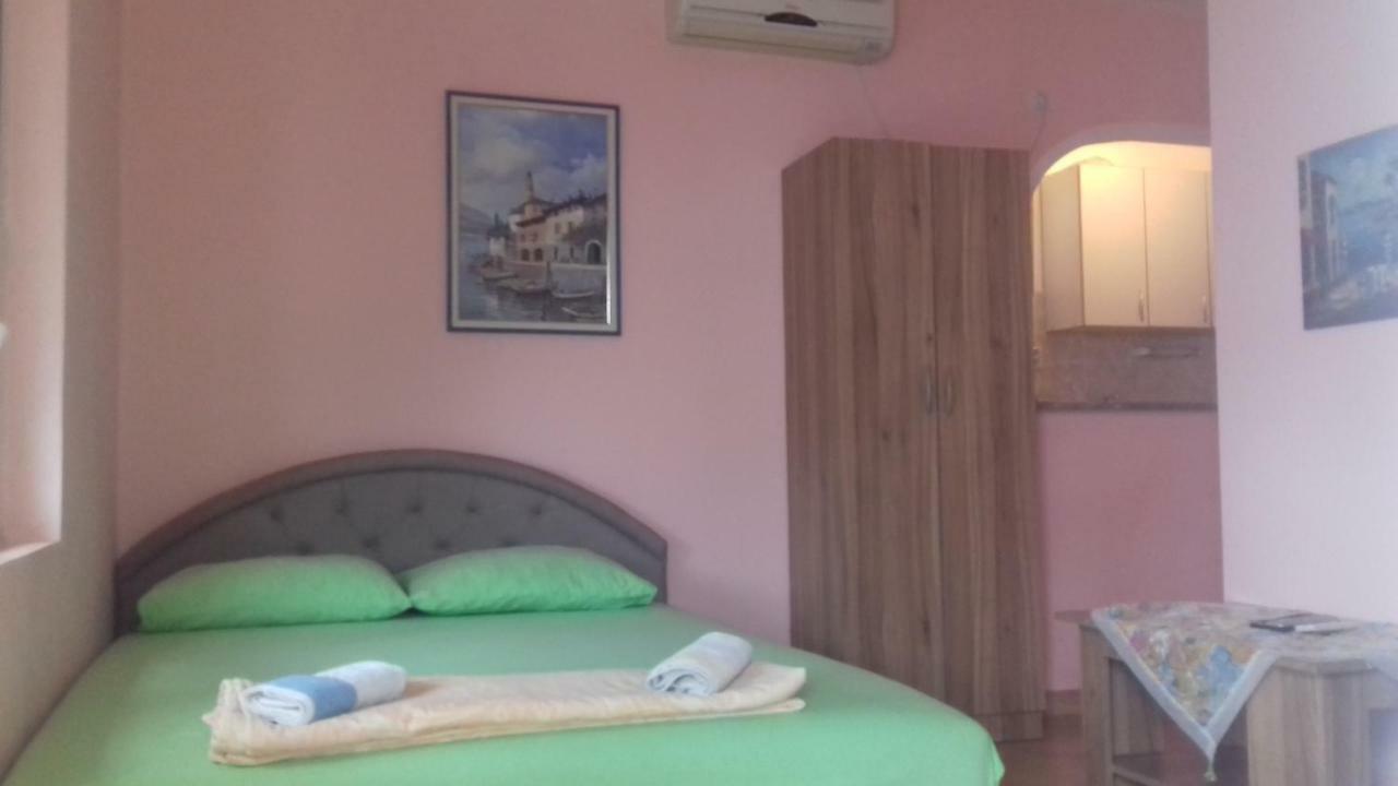 Apartmani Pikula Sutomore Exteriör bild